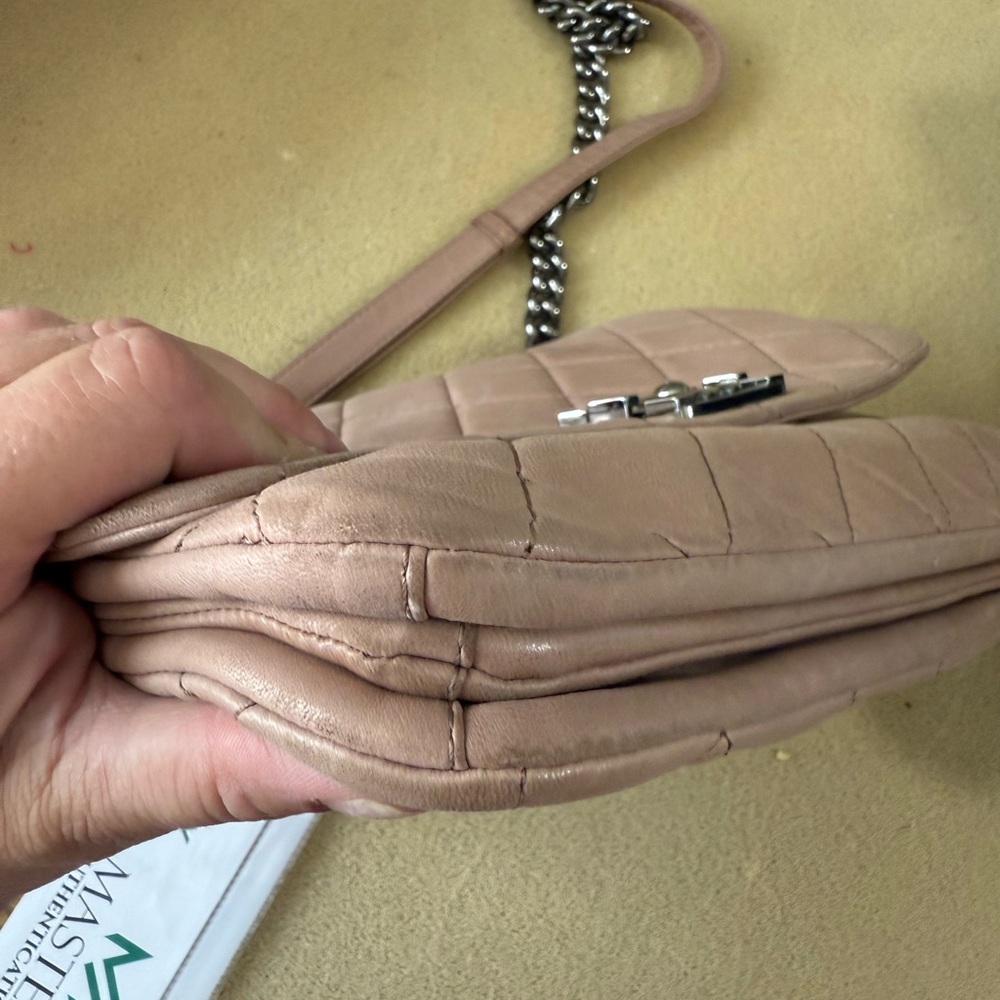 Chanel Quilted Beige Boy Bag - Picture 4 of 9